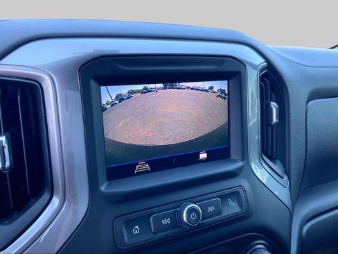 Used 2021 Chevrolet Silverado 1500 Custom Trail Boss AWD/4WD image 27