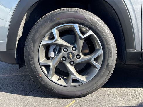 Used 2025 Chevrolet Trax LT image 29