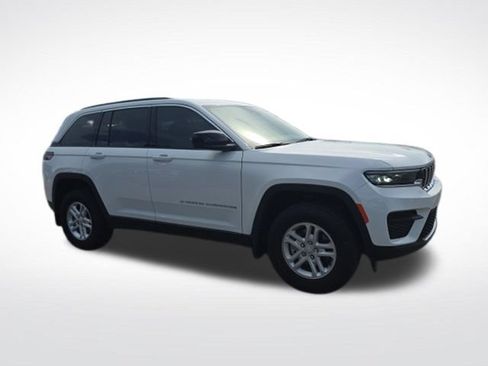 Used 2025 Jeep Grand Cherokee Laredo w/ MOPAR Finishing Package RWD image 1