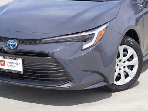 Used 2024 Toyota Corolla LE FWD image 6
