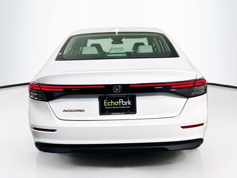 Used 2023 Honda Accord EX image 7