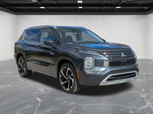 New 2025 Mitsubishi Outlander SEL image 7