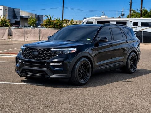 Used 2020 Ford Explorer ST w/ Premium Technology Package AWD/4WD image 8