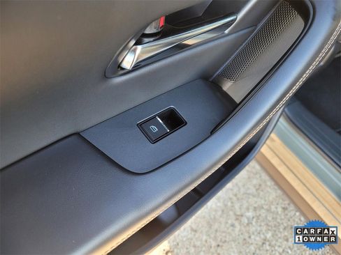 Used 2025 MAZDA CX-70 3.3 Turbo S w/ Premium Package image 17