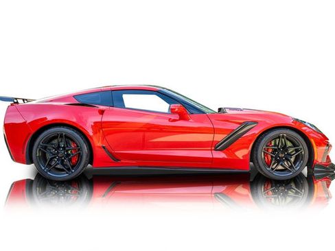 Used 2019 Chevrolet Corvette ZR1 image 2