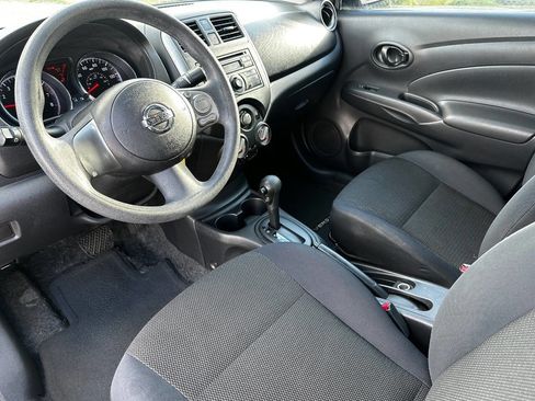 Used 2012 Nissan Versa SV image 9