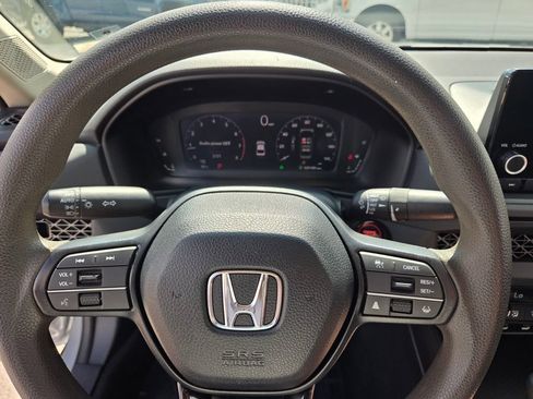 Used 2025 Honda Accord SE image 28