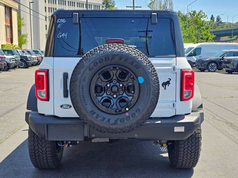 New 2026 Ford Bronco Big Bend w/ Black Diamond Package AWD/4WD image 4