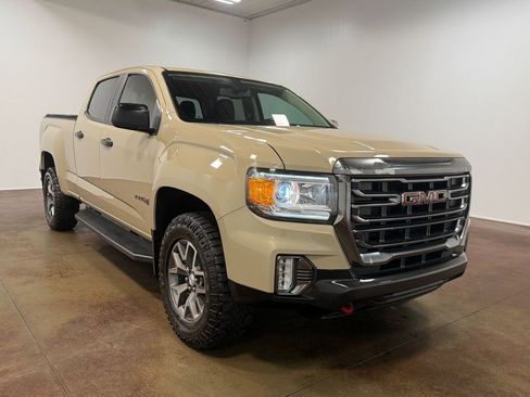 Used 2022 GMC Canyon AT4 image 30