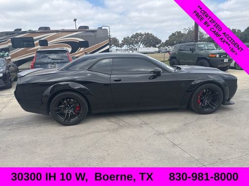 Used 2022 Dodge Challenger SRT Hellcat image 2