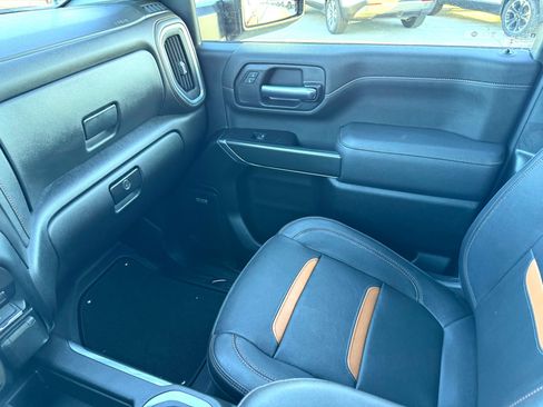 Used 2023 GMC Sierra 2500 AT4 w/ AT4 Preferred Package image 33