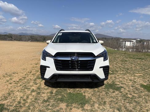 Certified 2025 Subaru Ascent Premium AWD/4WD image 2
