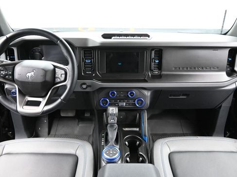 Certified 2023 Ford Bronco Black Diamond w/ Sasquatch Package image 12