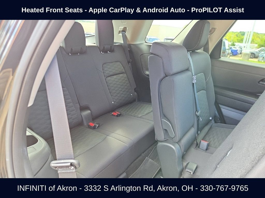 Used 2024 Nissan Pathfinder SV AWD/4WD image 23
