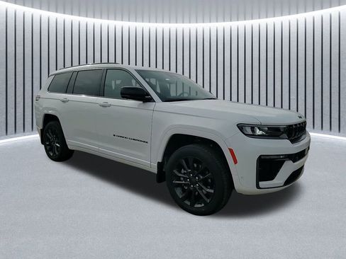 New 2026 Jeep Grand Cherokee L Limited image 2