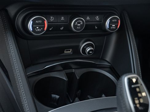 New 2024 Alfa Romeo Stelvio Veloce image 40