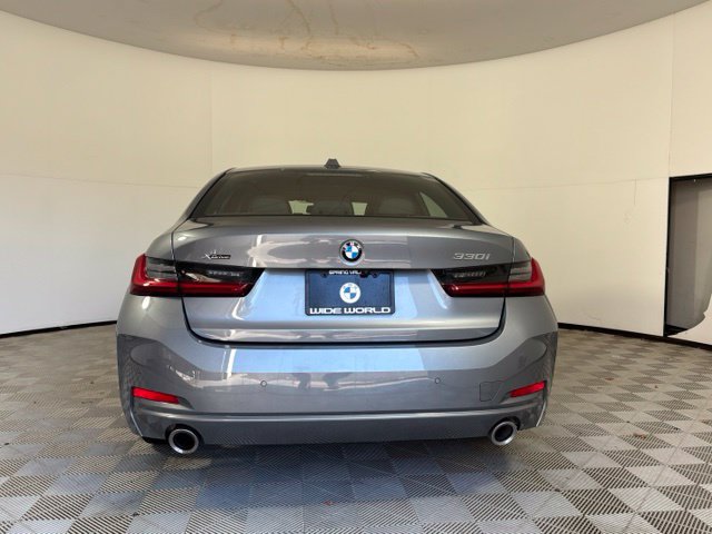 Used 2023 BMW 330i xDrive Sedan w/ Premium Package AWD/4WD image 6