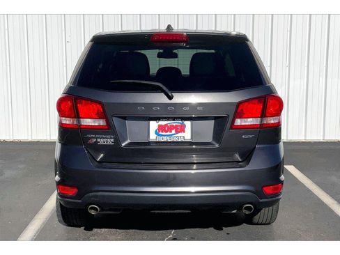 Used 2019 Dodge Journey GT image 4