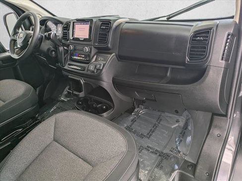 Used 2024 RAM ProMaster 2500 w/ Convenience Group FWD image 20