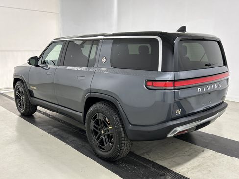 Used 2023 Rivian R1S Adventure AWD/4WD image 3