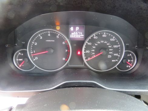 Used 2014 Subaru Outback 2.5i Premium w/ Moonroof Package image 9