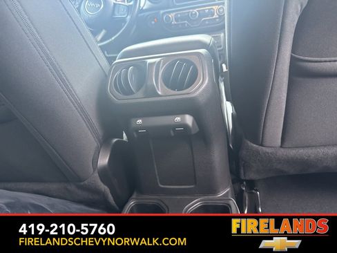 Used 2022 Jeep Gladiator Sport image 35