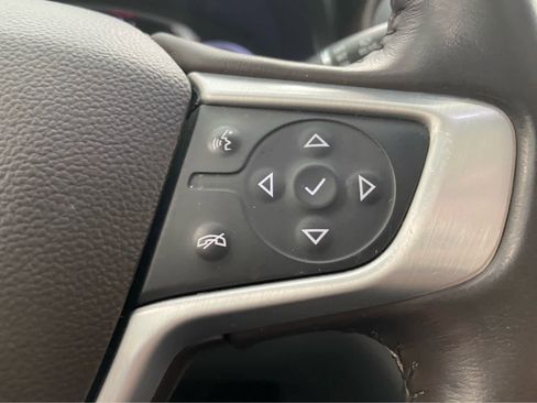 Used 2021 GMC Acadia SLT image 22