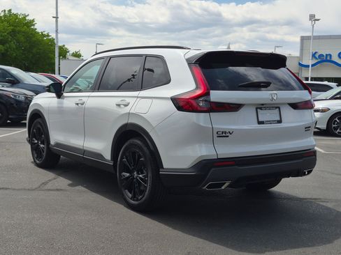 Certified 2026 Honda CR-V Sport Touring image 8