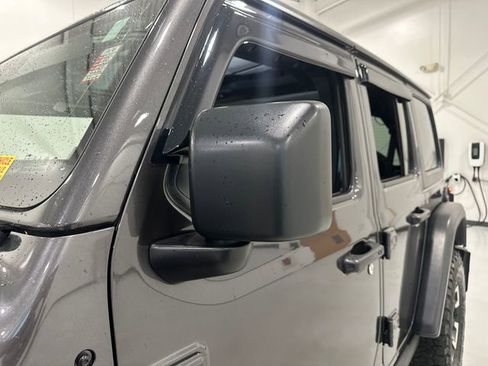 Used 2024 Jeep Wrangler Unlimited Rubicon w/ Dual Top Group AWD/4WD image 12