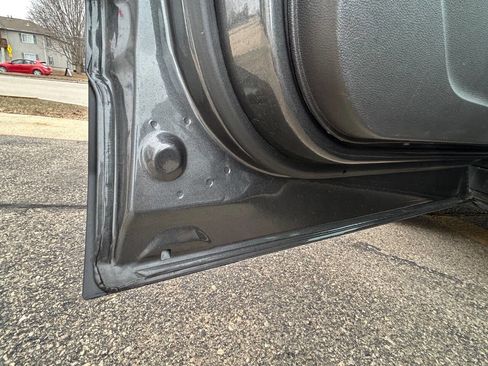 Used 2019 Ford Escape SE image 40