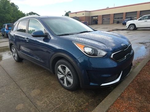 Used 2018 Kia Niro LX FWD image 1