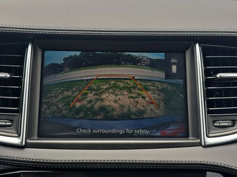 Used 2025 INFINITI QX50 Luxe AWD/4WD image 14