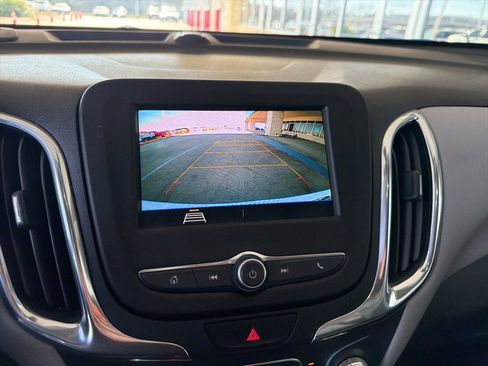 Used 2020 Chevrolet Equinox LT image 11