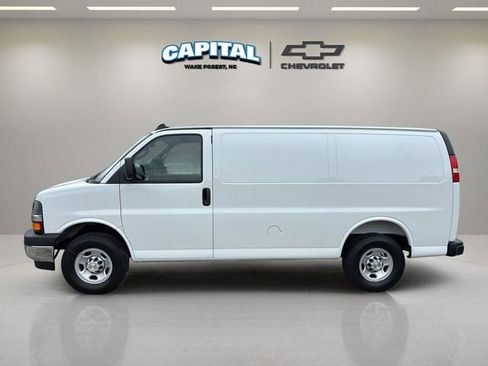 New 2025 Chevrolet Express 2500 Work Van w/ Driver Convenience Package image 10
