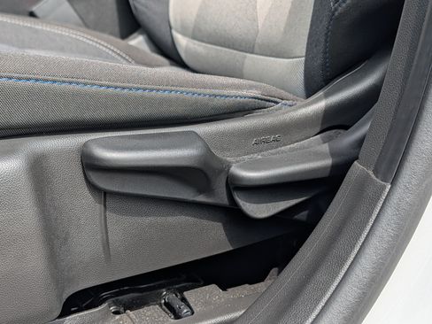 Used 2026 Chevrolet Trax LS w/ LS Convenience Package FWD image 14