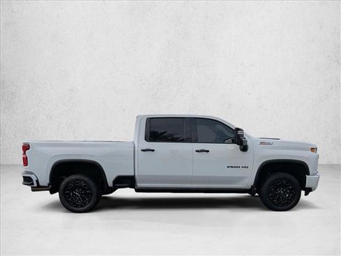 Used 2022 Chevrolet Silverado 2500 LTZ w/ LTZ Plus Package image 4
