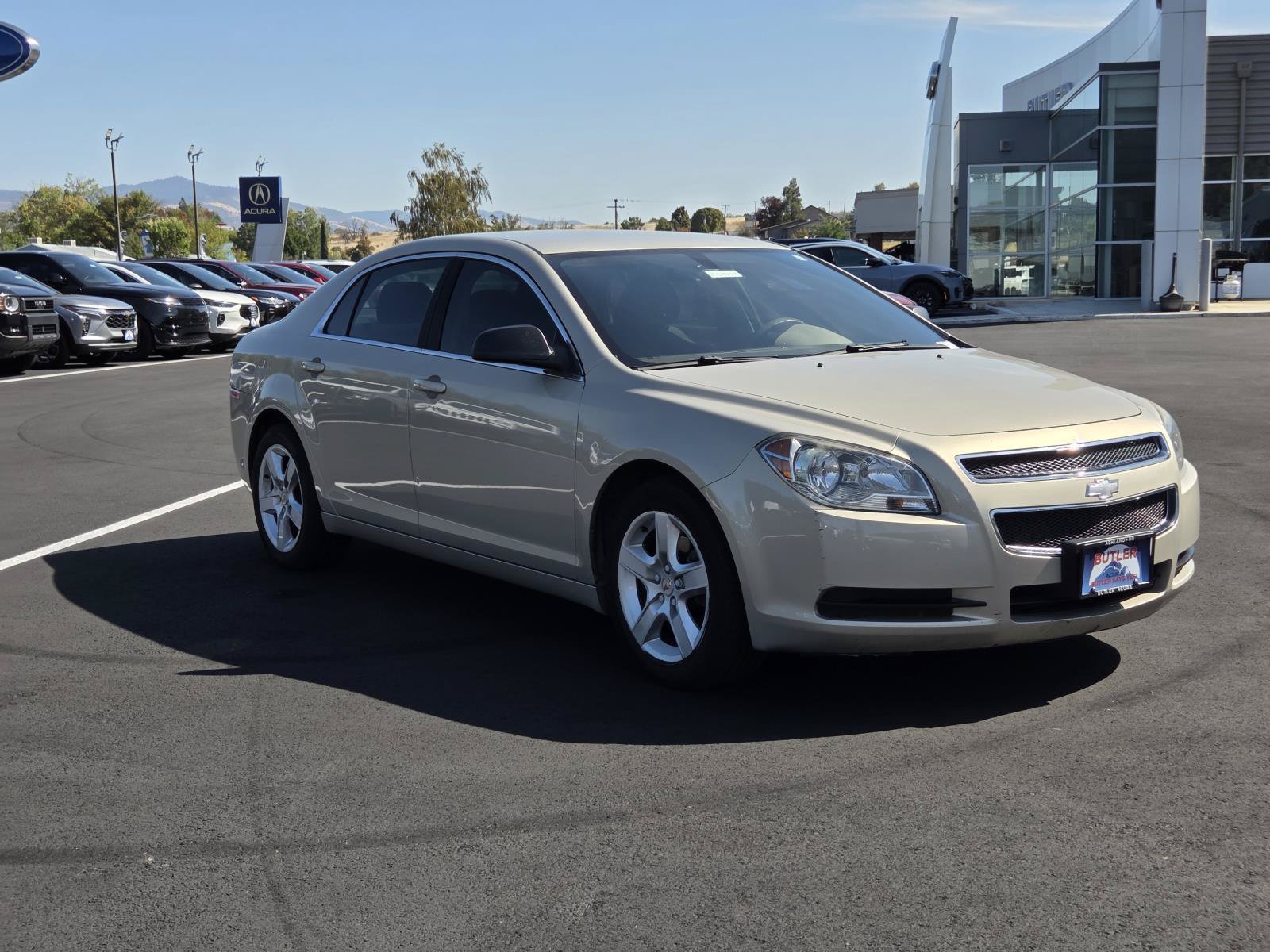 Used 2011 Chevrolet Malibu LS FWD image 3