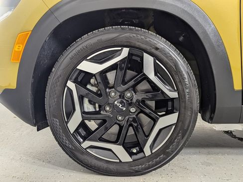 Used 2024 Kia Seltos SX w/ SX Sunroof Package AWD/4WD image 9