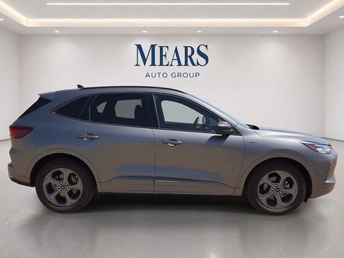 Used 2023 Ford Escape ST-Line FWD image 6