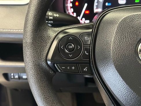 Used 2025 Toyota RAV4 XLE AWD/4WD image 22