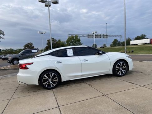 Used 2018 Nissan Maxima 3.5 SL image 11