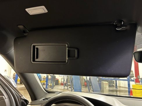 Used 2024 Volkswagen Atlas Cross Sport SE image 10