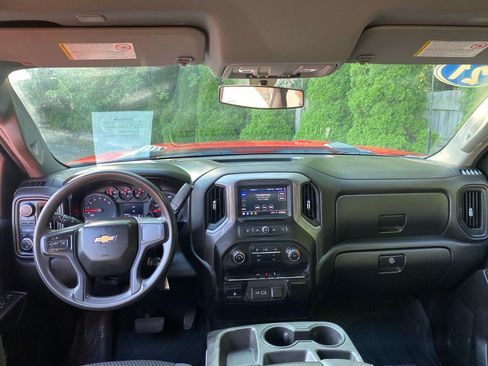 Used 2021 Chevrolet Silverado 2500 Custom w/ Custom Convenience Package AWD/4WD image 17
