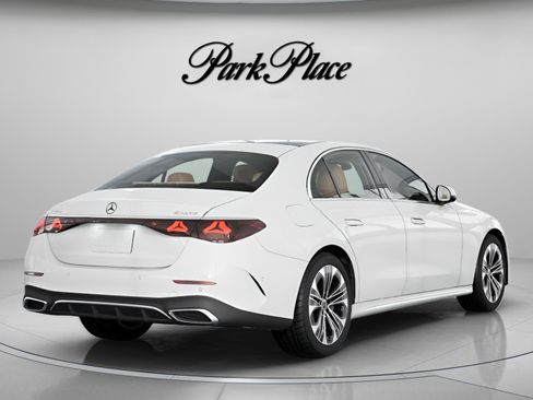 New 2026 Mercedes-Benz E 350 4MATIC Sedan image 20