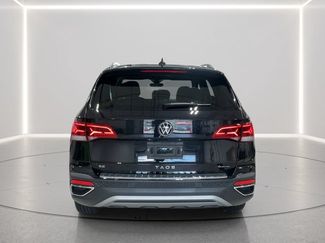 Certified 2023 Volkswagen Taos SE w/ Panoramic Sunroof Package AWD/4WD video 4
