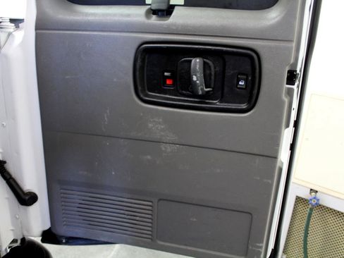 Used 2020 GMC Savana 3500 LT w/ LT Preferred Equipment Group image 29