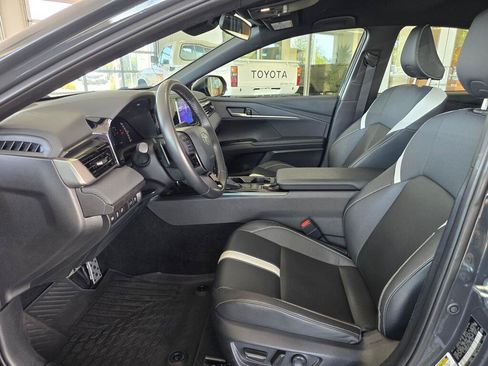 Certified 2025 Toyota Camry SE AWD/4WD image 14