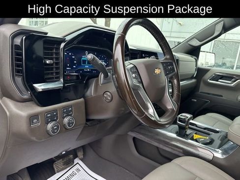 Used 2024 Chevrolet Silverado 1500 LTZ AWD/4WD image 10