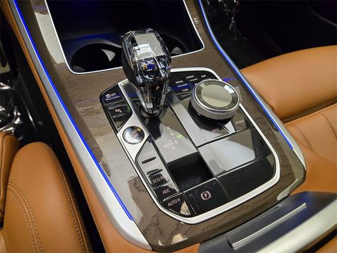 Used 2022 BMW X5 xDrive40i w/ M Sport Package image 40