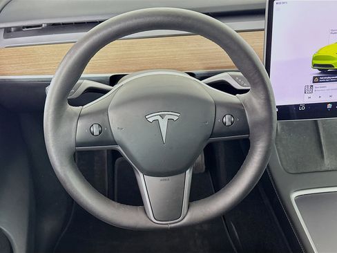 Used 2023 Tesla Model Y Long Range AWD/4WD image 17